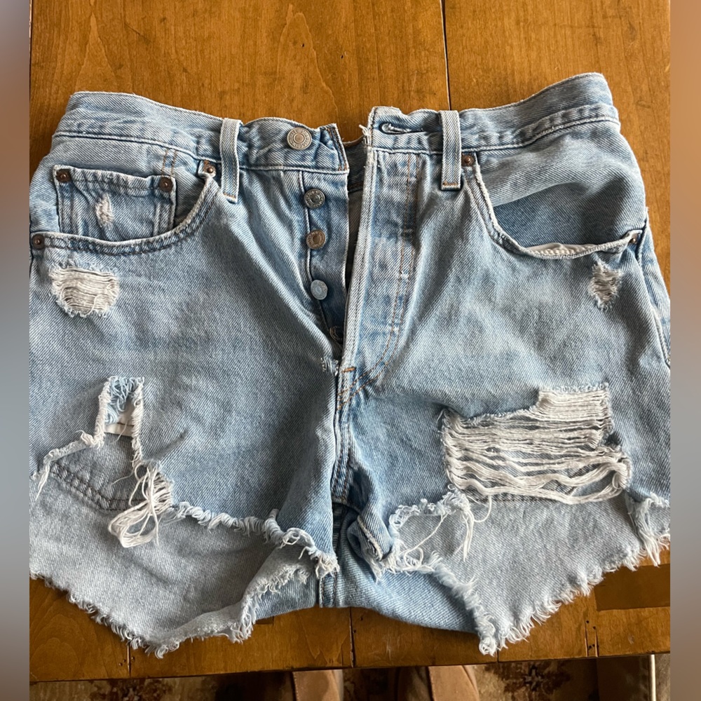 Levi’s shorts
